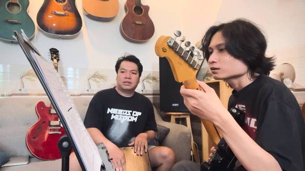 Khám Phá Buổi Học Guitar Funk Cực Phiêu Tại Lớp Nhạc SuSe Phương